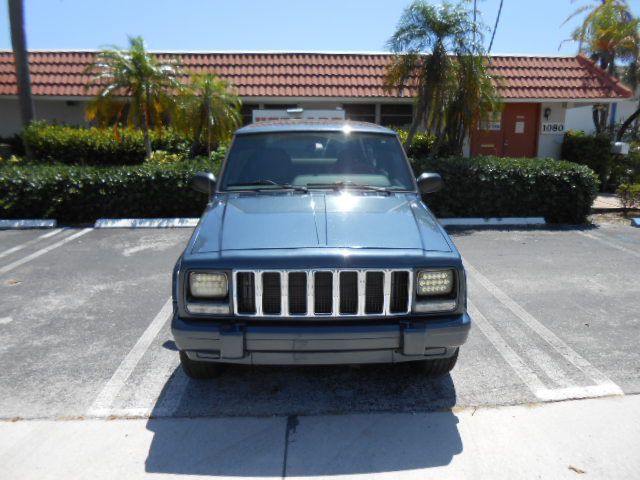 2001 Jeep Cherokee Image 8