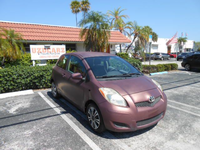 2010 Toyota Yaris Image 6
