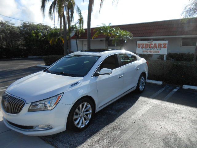 2015 Buick Lacrosse Image 1