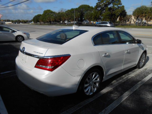 2015 Buick Lacrosse Image 5