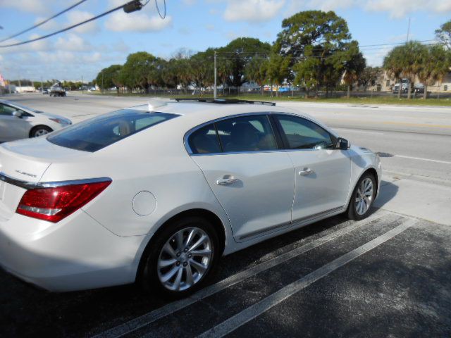 2015 Buick Lacrosse Image 6