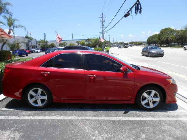 2014 Toyota Camry Image 6