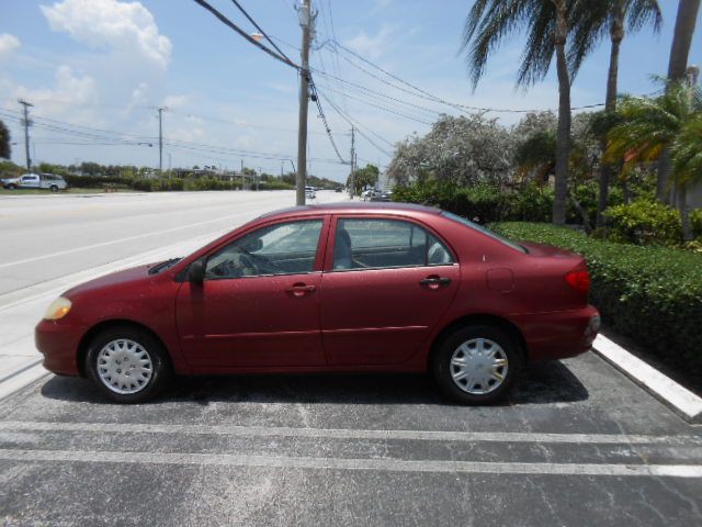 2004 Toyota Corolla Image 2