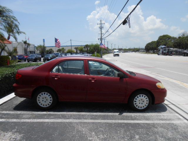 2004 Toyota Corolla Image 5