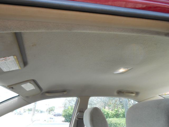 2004 Toyota Corolla Image 10