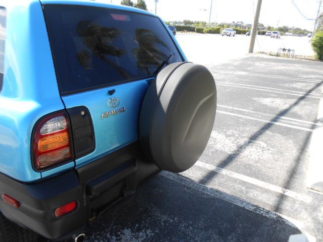 1999 Toyota Rav4 Image 4