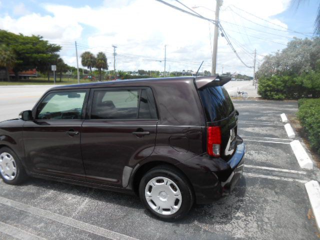 2011 Scion xB Image 3