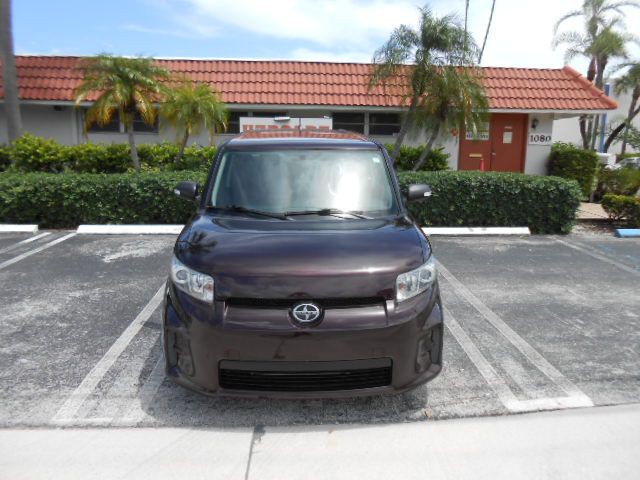 2011 Scion xB Image 8