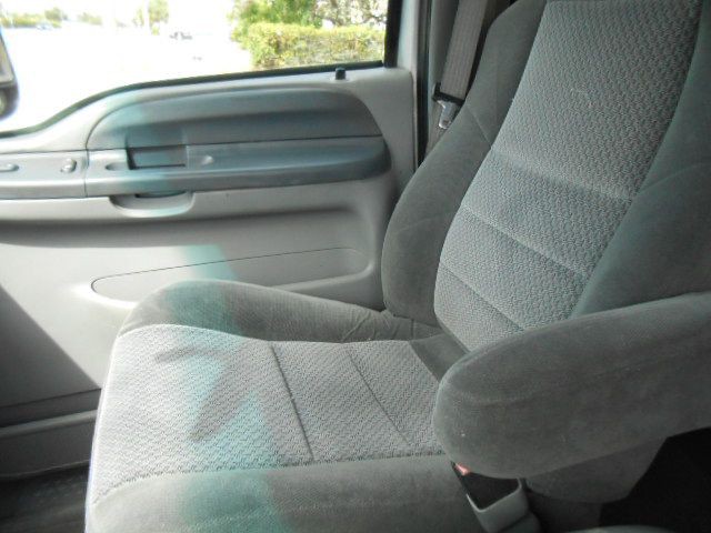 2002 Ford F-350 Image 18