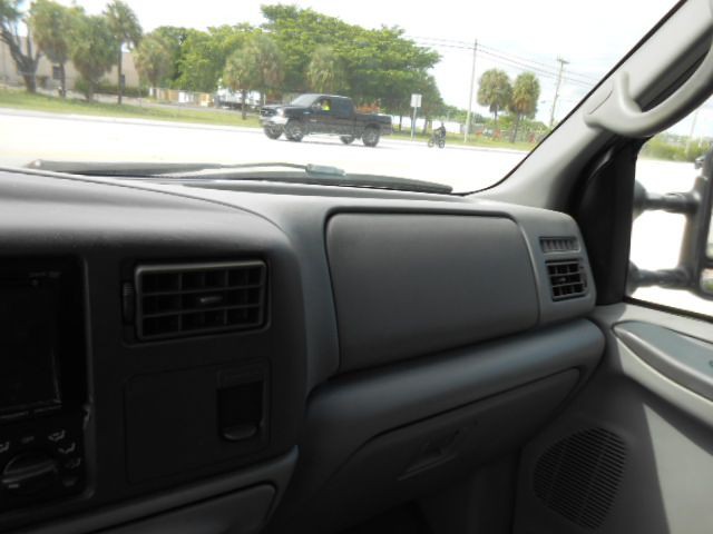 2002 Ford F-350 Image 19