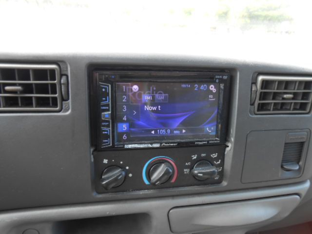 2002 Ford F-350 Image 22