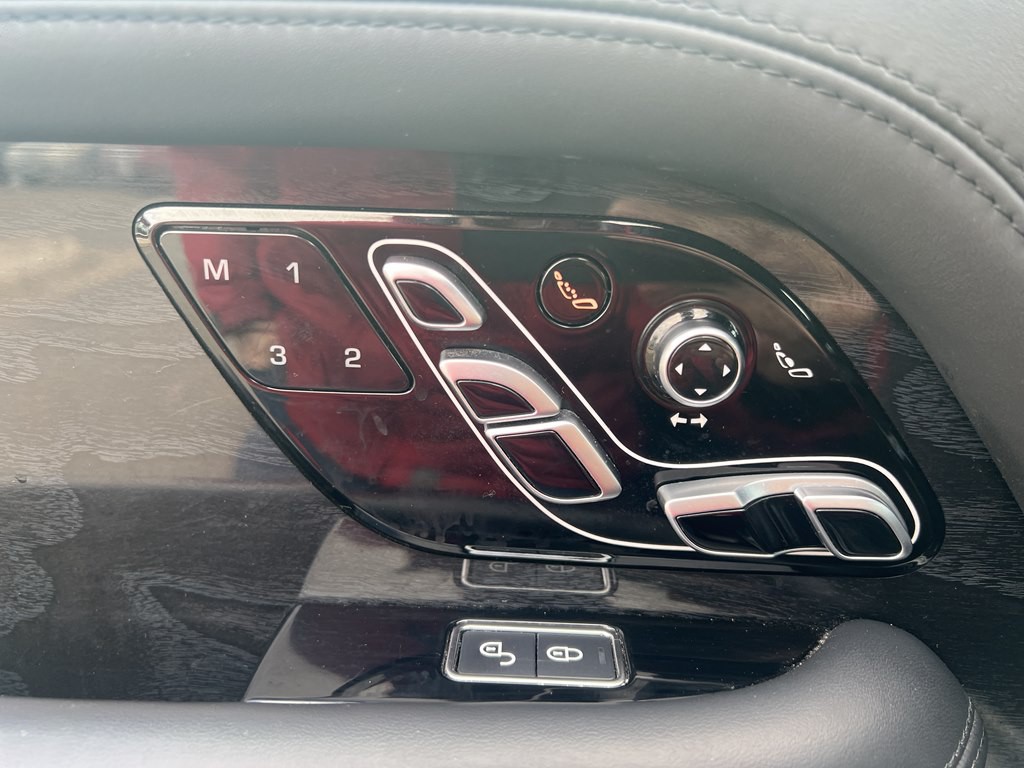 2020 Land Rover Range Rover Image 26