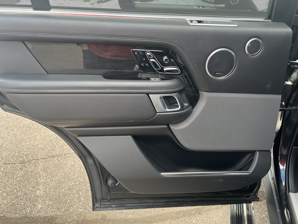 2020 Land Rover Range Rover Image 30