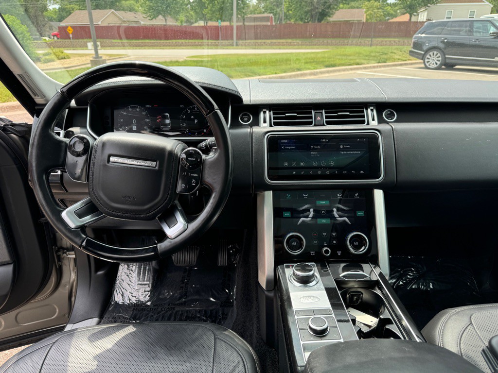 2018 Land Rover Range Rover Image 41