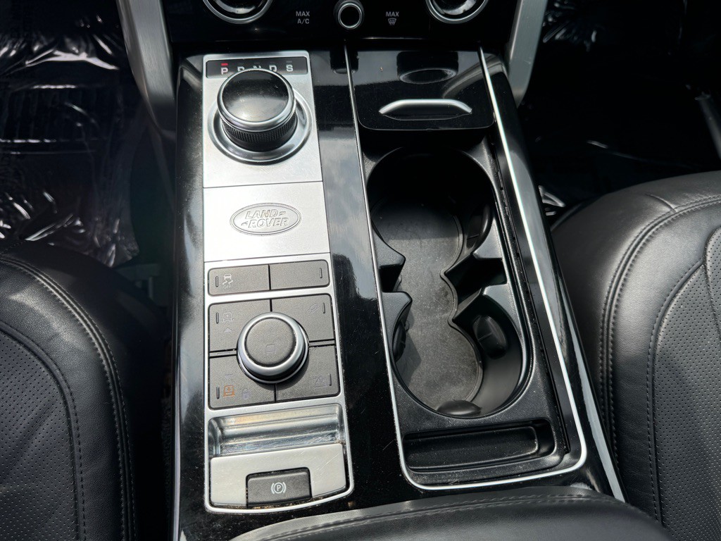 2018 Land Rover Range Rover Image 44