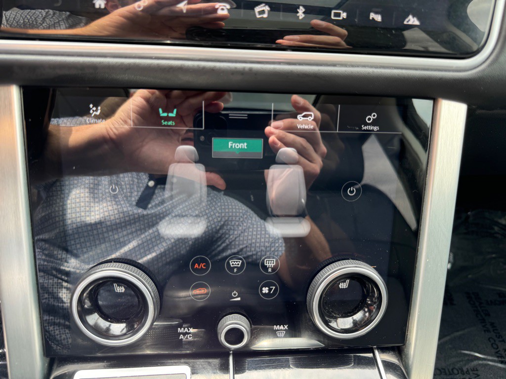 2018 Land Rover Range Rover Image 47