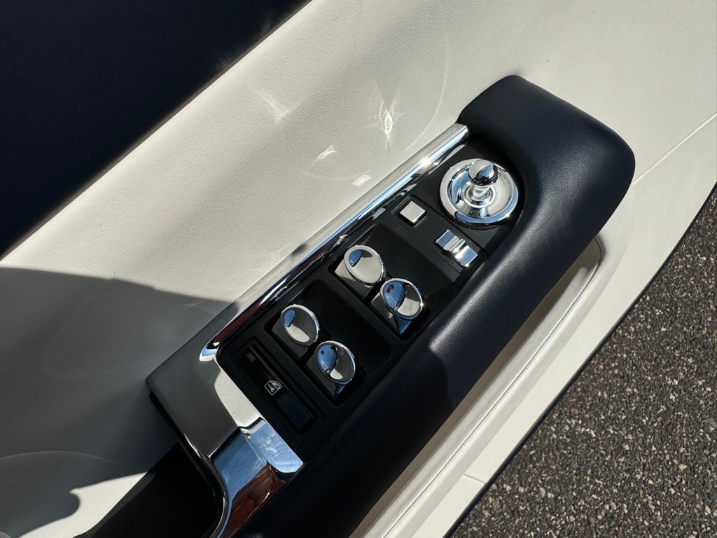 2019 Rolls-Royce Wraith Image 23
