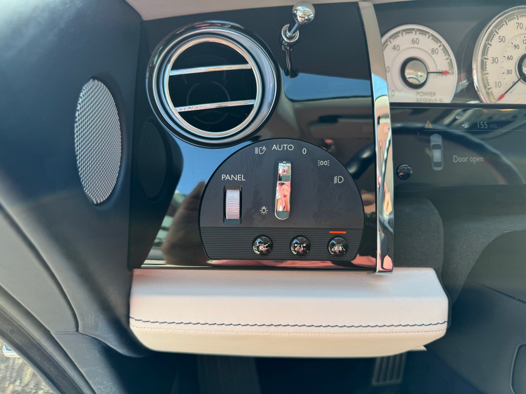 2019 Rolls-Royce Wraith Image 60