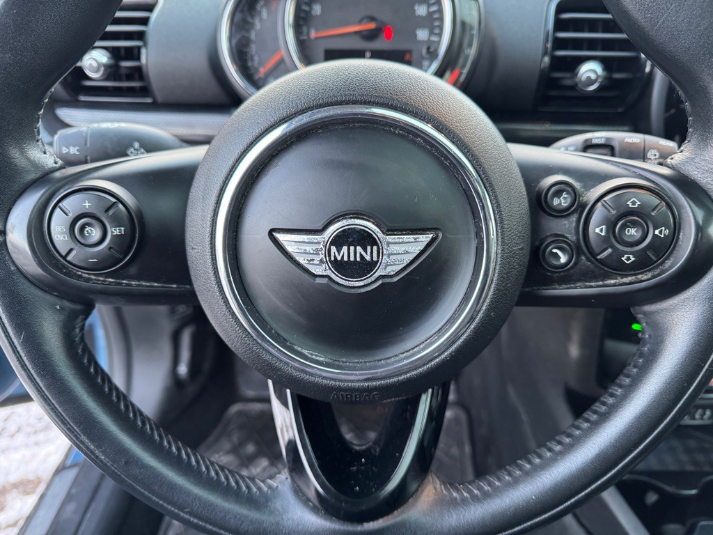 2018 MINI Cooper Clubman Image 50