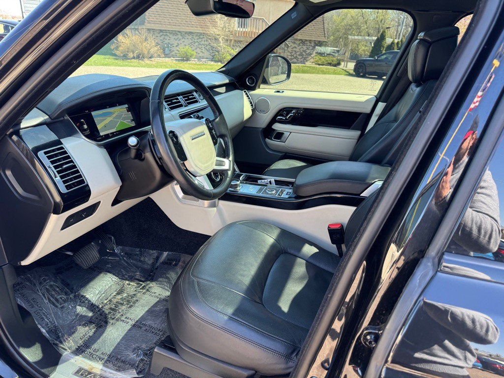 2018 Land Rover Range Rover Image 22