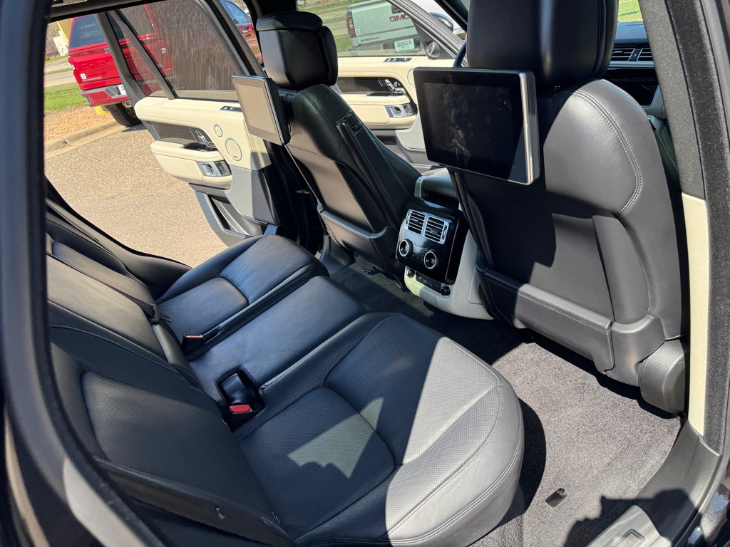 2018 Land Rover Range Rover Image 36