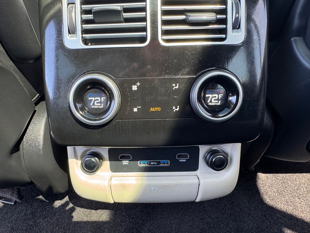 2018 Land Rover Range Rover Image 42