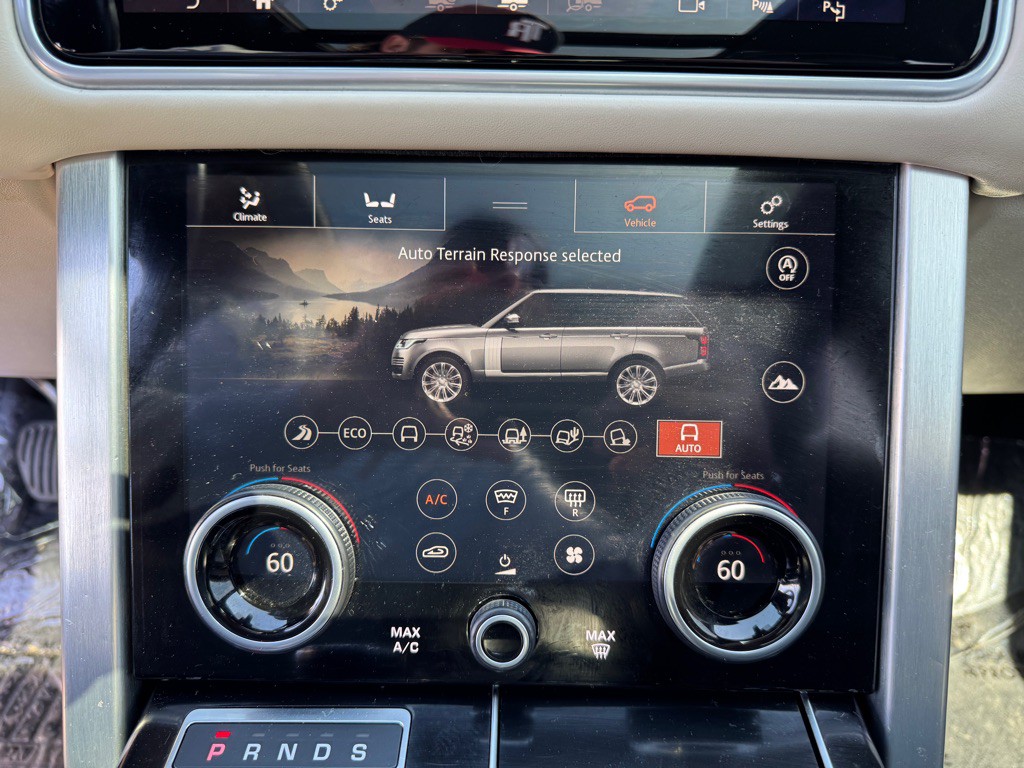 2018 Land Rover Range Rover Image 50