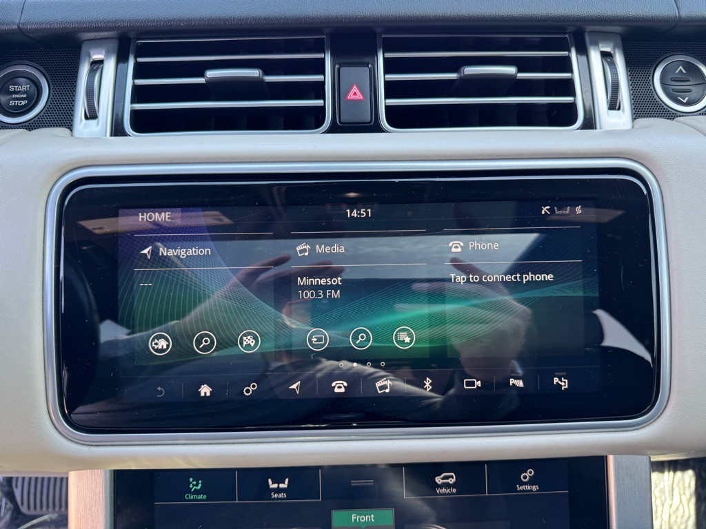 2018 Land Rover Range Rover Image 54