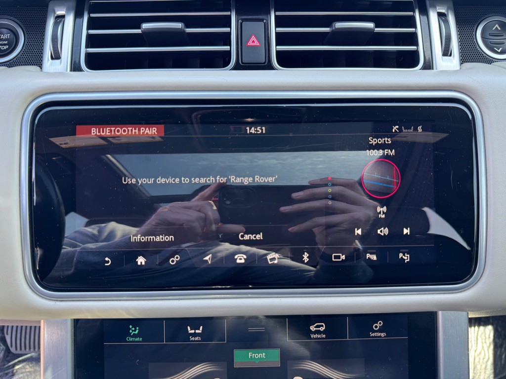 2018 Land Rover Range Rover Image 57
