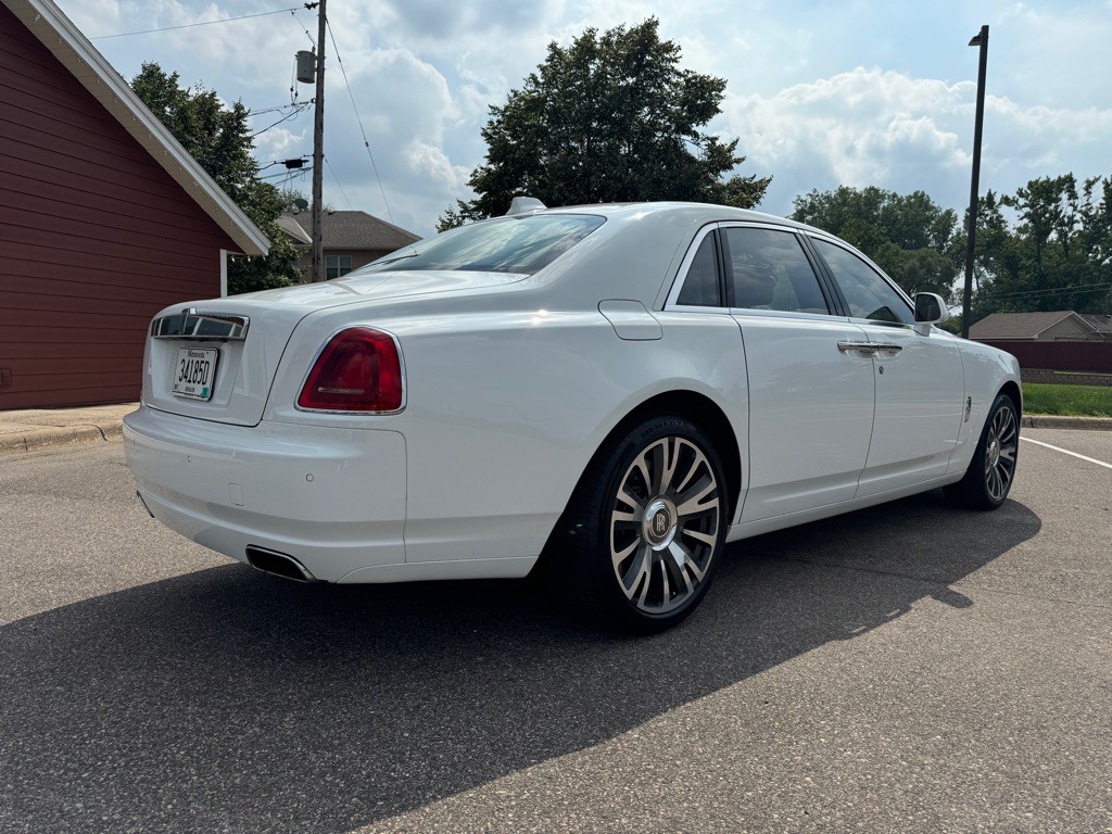 2020 Rolls-Royce Ghost Image 6
