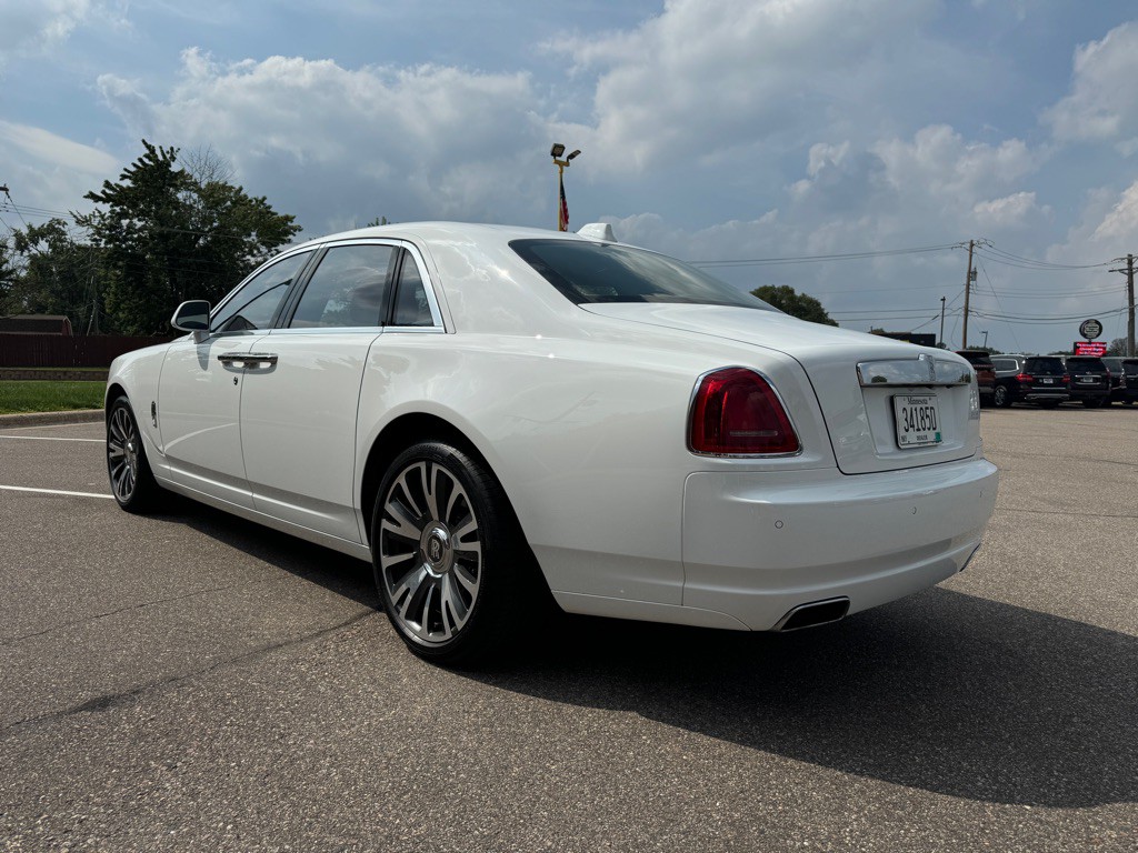 2020 Rolls-Royce Ghost Image 9