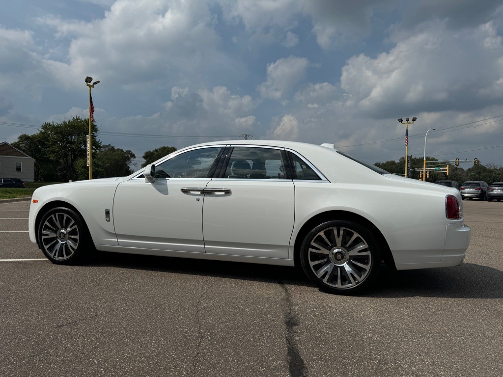 2020 Rolls-Royce Ghost Image 11