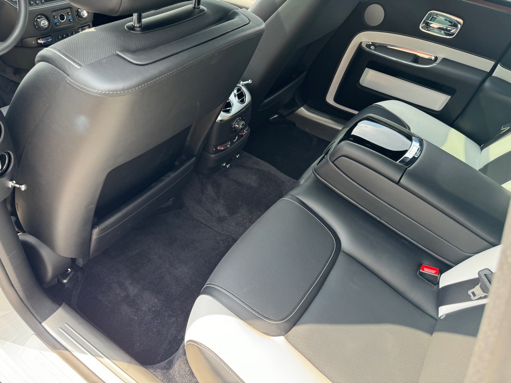 2020 Rolls-Royce Ghost Image 26