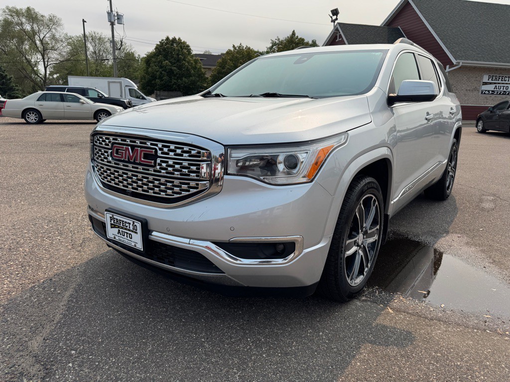 2017 GMC Acadia Image 15
