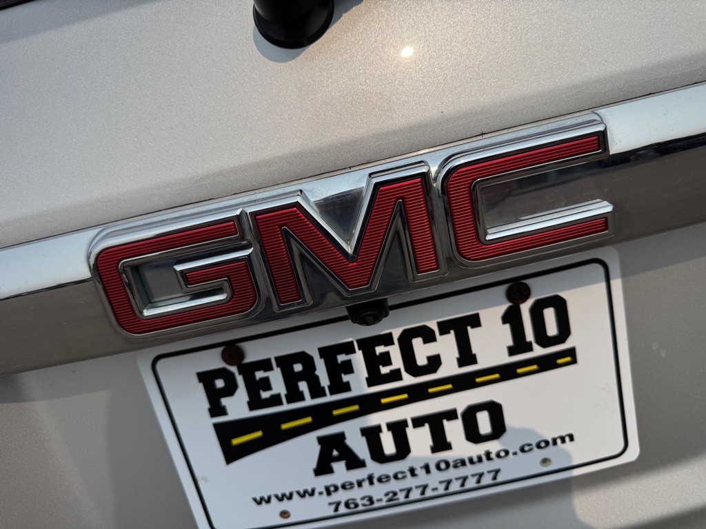 2017 GMC Acadia Image 17