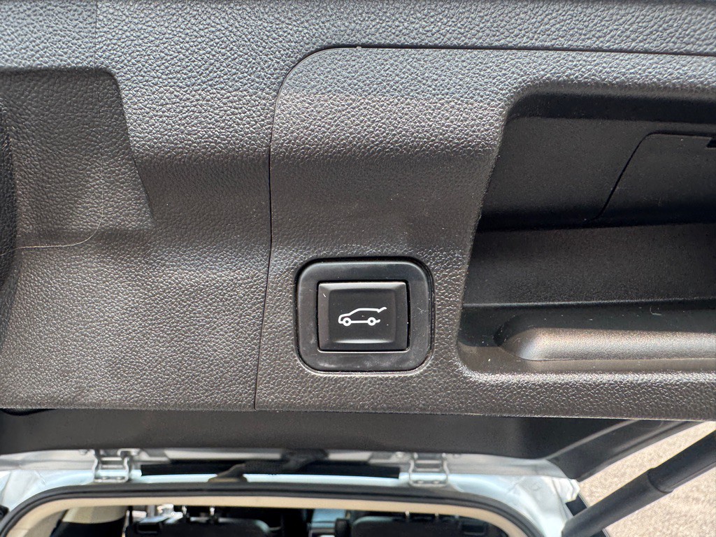 2017 GMC Acadia Image 34