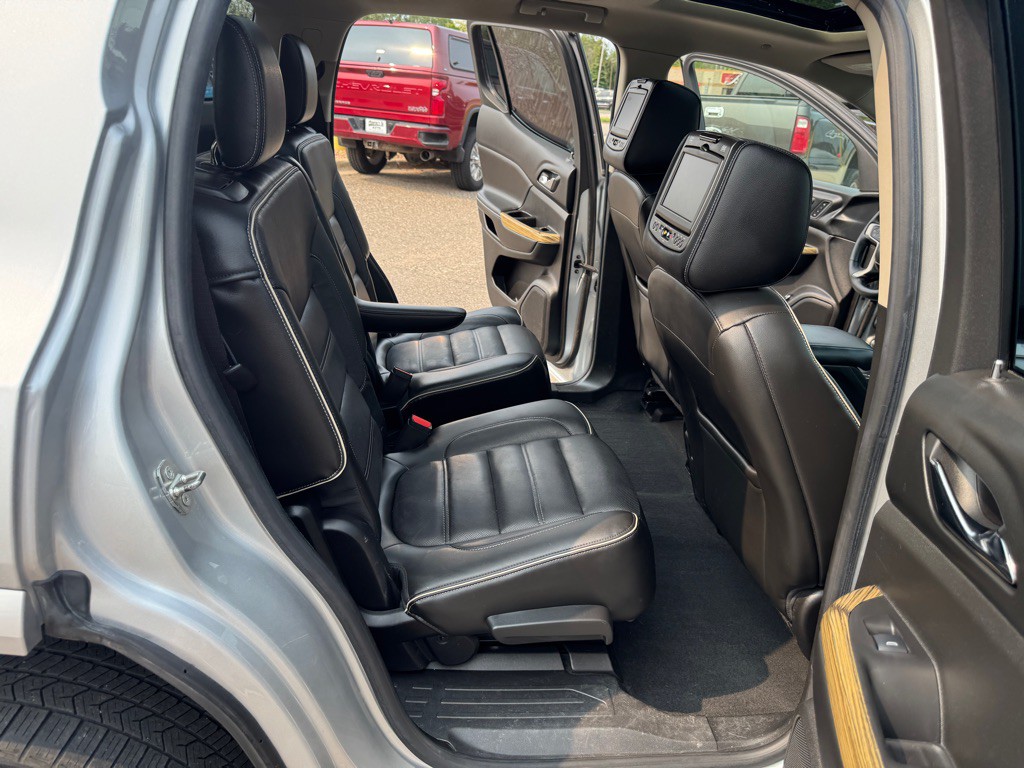 2017 GMC Acadia Image 35