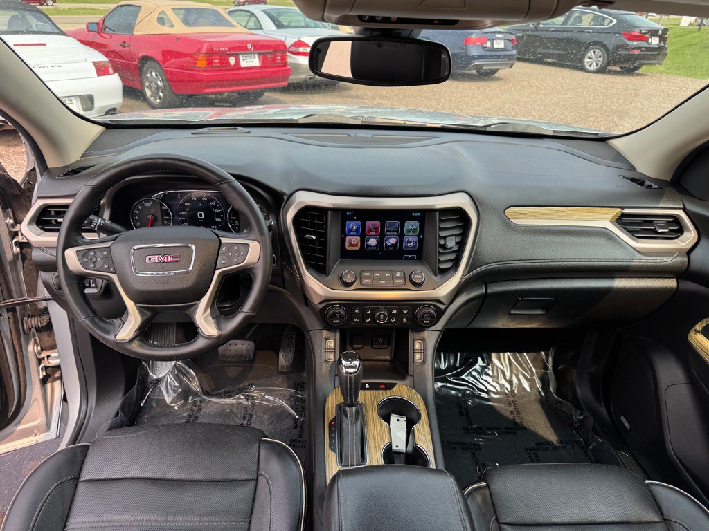 2017 GMC Acadia Image 45