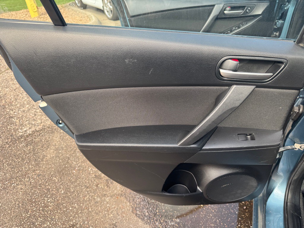 2010 Mazda Mazda3 Image 20