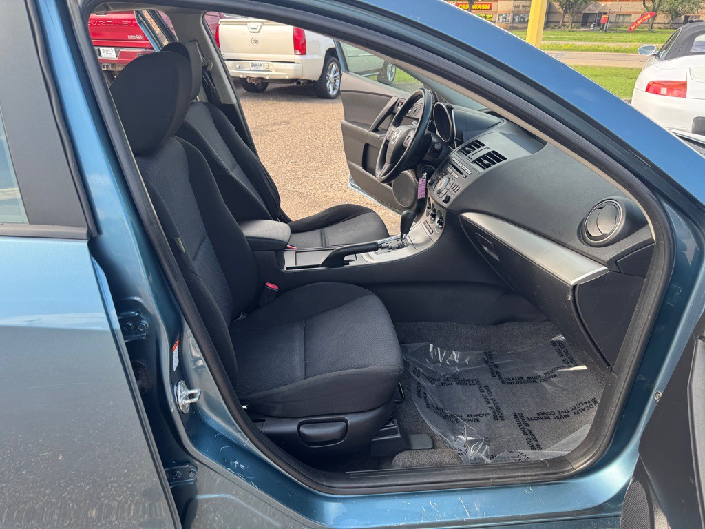 2010 Mazda Mazda3 Image 24