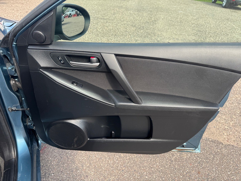 2010 Mazda Mazda3 Image 26