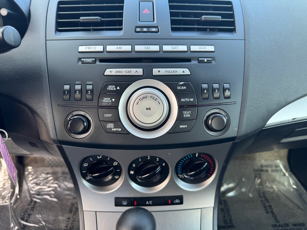 2010 Mazda Mazda3 Image 30