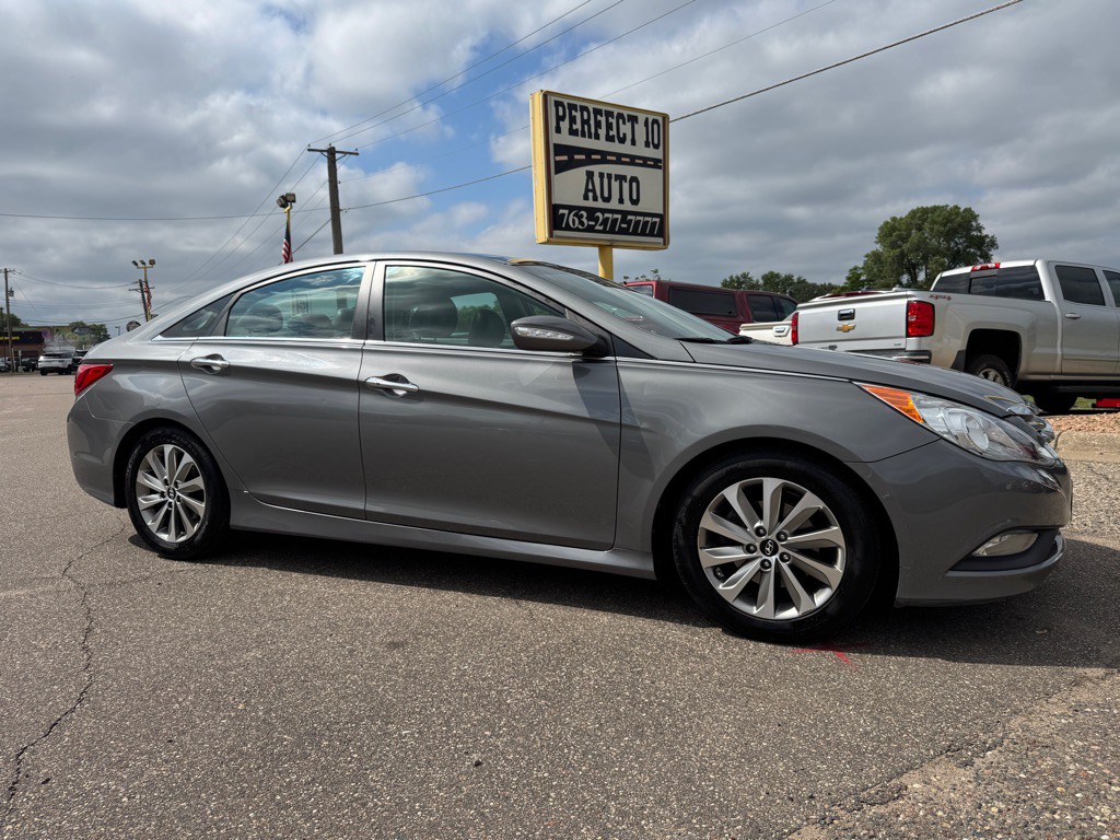 2014 Hyundai Sonata Image 3