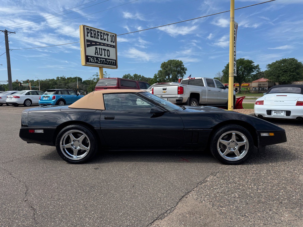 1988 Chevrolet Corvette Image 4