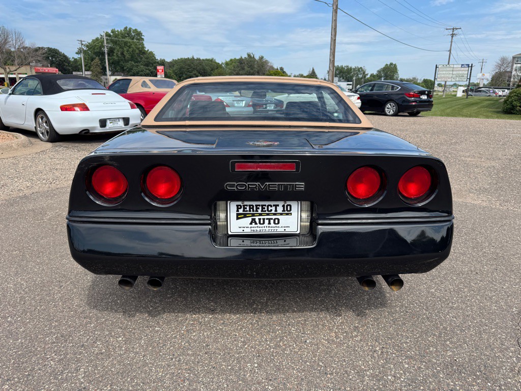1988 Chevrolet Corvette Image 8