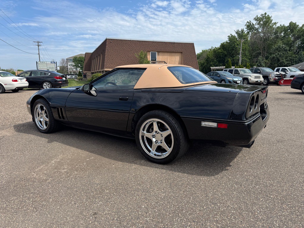 1988 Chevrolet Corvette Image 10