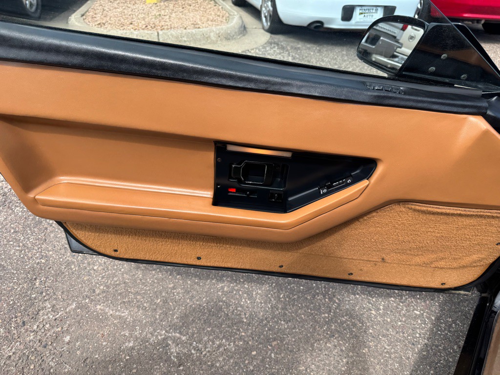 1988 Chevrolet Corvette Image 23