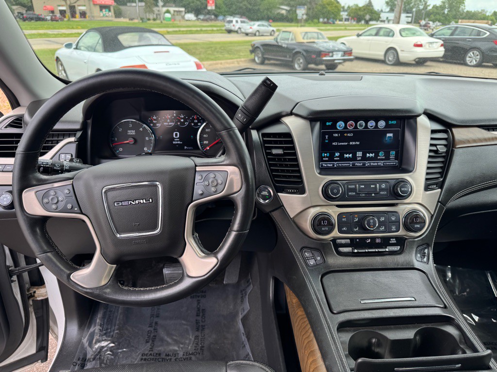 2020 GMC Yukon Image 45