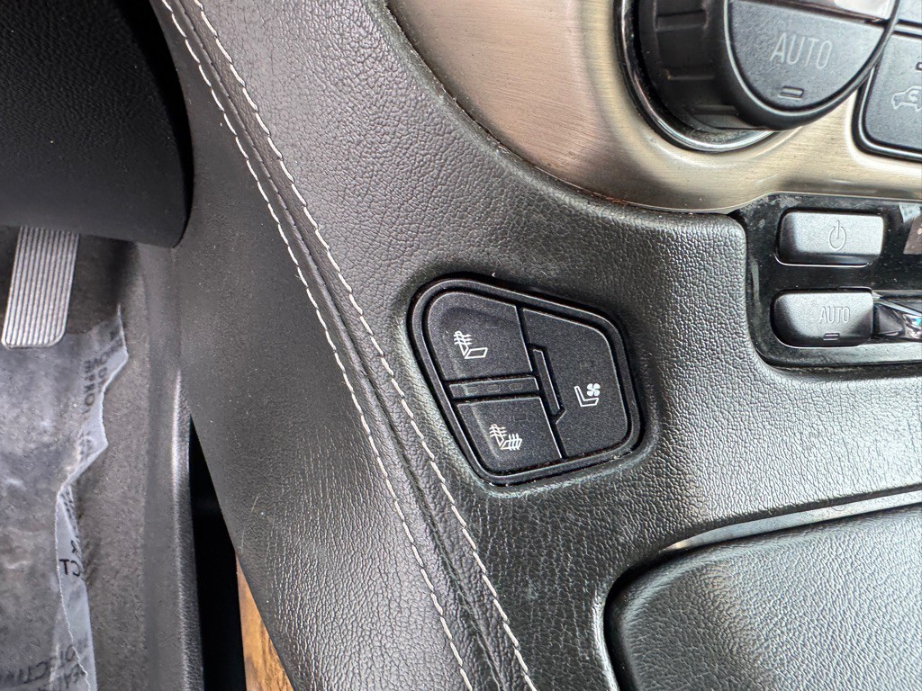 2020 GMC Yukon Image 48