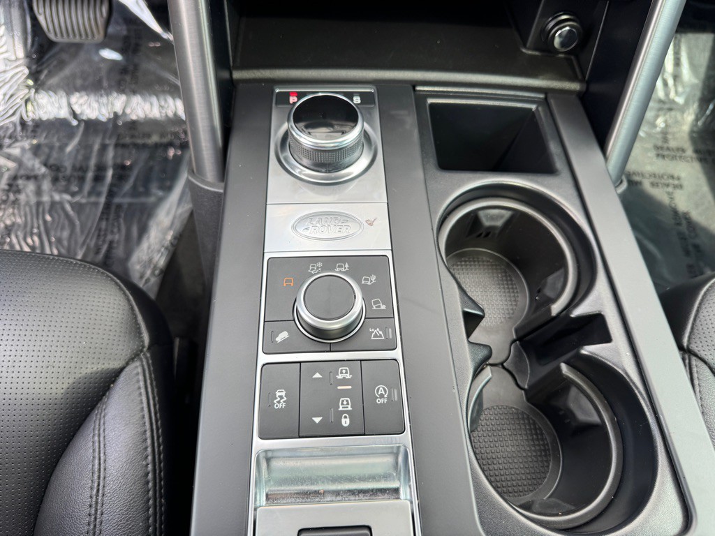 2020 Land Rover Discovery Image 43